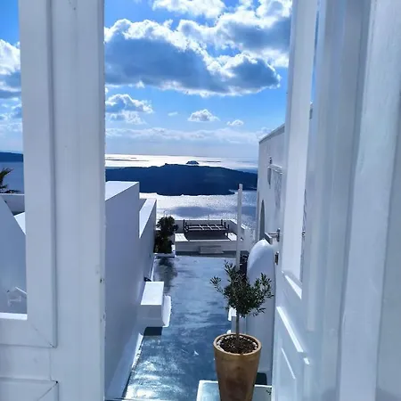 Semesterbostad Maraki's Little House Santorini *