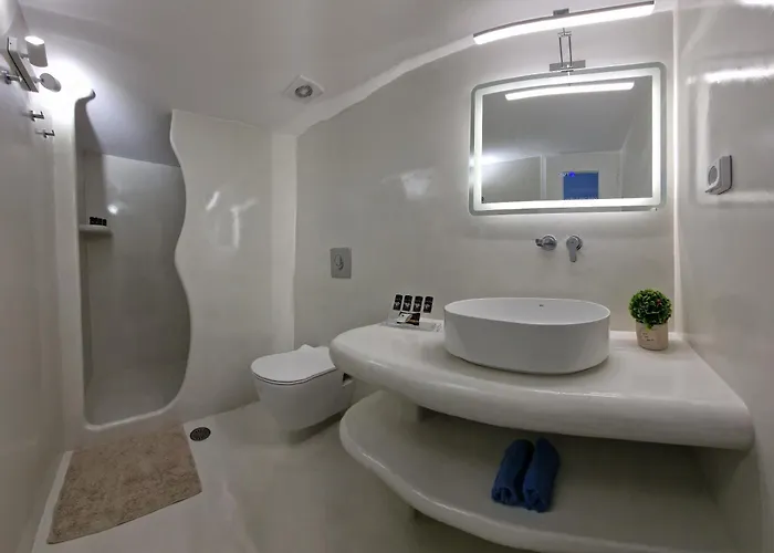 Maraki's Little House Santorini Kamári