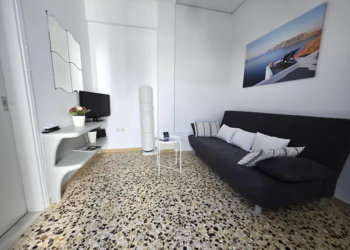 Maraki's Little House Santorini Kamári