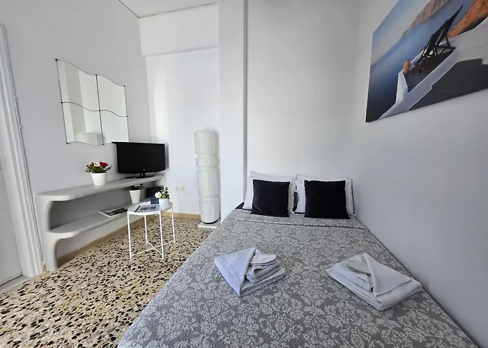 Feriehus Maraki's Little House Santorini *